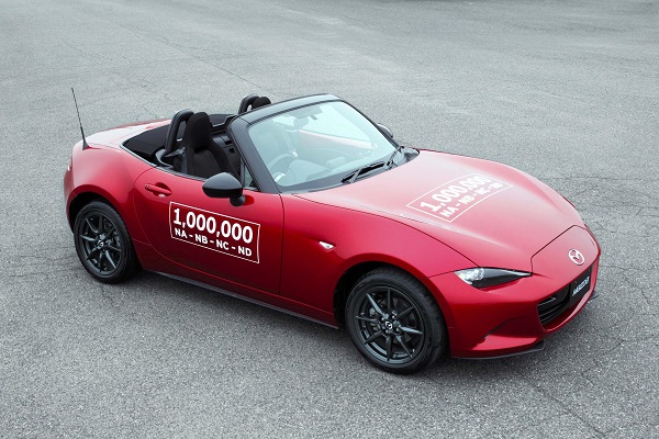 Mazda празнува 1 милион произведени Mx-5 Miata Mazda празнува 1 милион произведени Mx-5 Miata